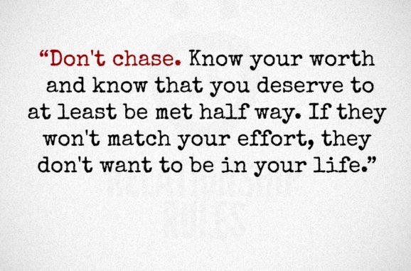 Uneori trebuie să înveți să renunți la oamenii care nu știu să te păstreze în viața lor